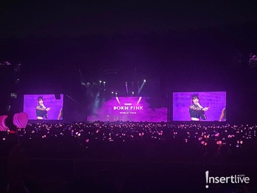 img-title Beruntung Satu Hotel dengan BLACKPINK, TikToker Ini Disangka Sasaeng