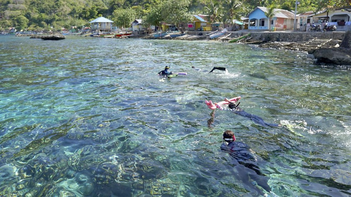 FOTO: Pesona Wisata Bahari Bone Bolango