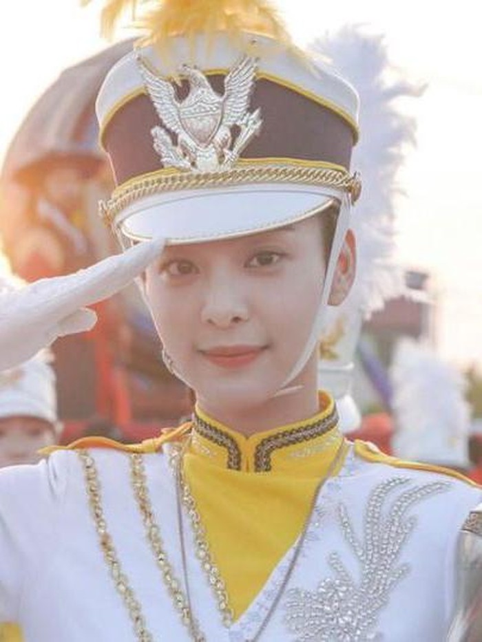 Di balik sifatnya yang ceria, Oh Jung Shin ternyata sosok perempuan yang tegas, jujur, dan pemberani. Ia sangat suka membantu orang lain dalam menegakkan keadilan./ foto: instagram.com/seorina