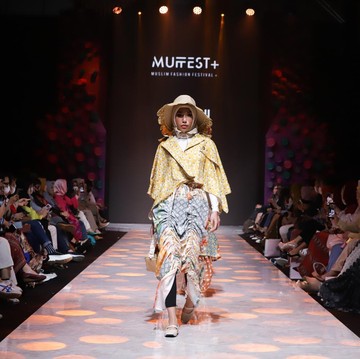 img-title Eksplorasi Detail dan Motif di MUFFEST+ 2023, Ada Rancangan Melly Goeslaw