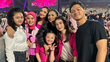 img-title Ajak ART dan Sopir Nonton BLACKPINK di Kategori Paling Mahal, KD Banjir Pujian