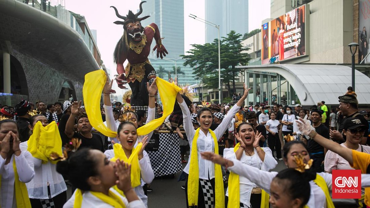 FOTO: Pawai Ogoh-ogoh di CFD Sambut Hari Suci Nyepi