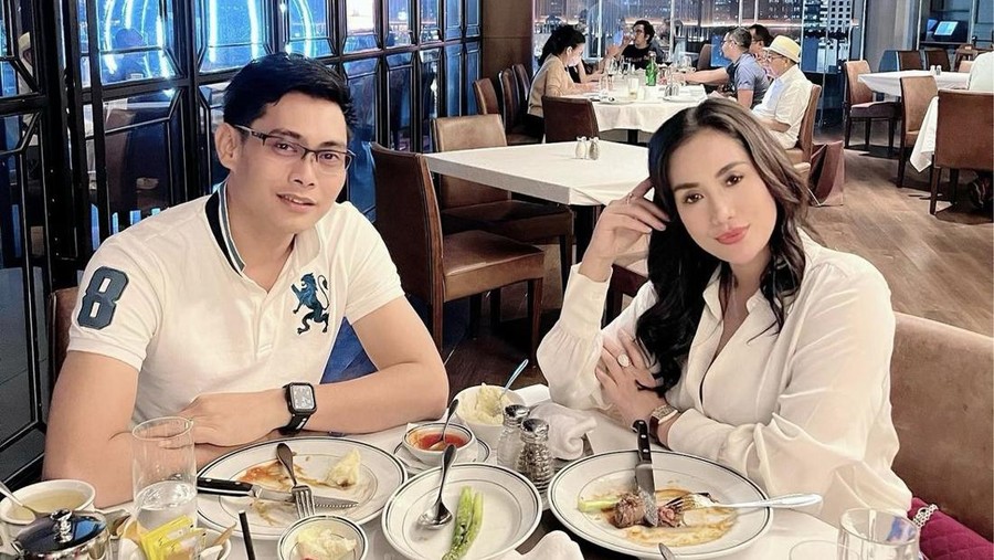 Resmi Menikah, Shinta Bachir dan Suami Hobi Nongkrong di Kafe
