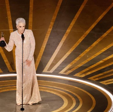 Jamie Lee Curtis Menangkan Best Supporting Actress Oscar 2023