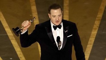 img-title Brendan Fraser Jadi Aktor Terbaik di Oscar Lewat 'The Whale'