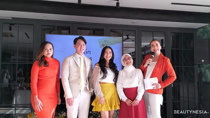 img-title Dengan Kampanye Terbarunya 'Skin Loves Oil', Bio-Oil Ajak para Perempuan untuk Miliki Kulit Sehat Terawat!