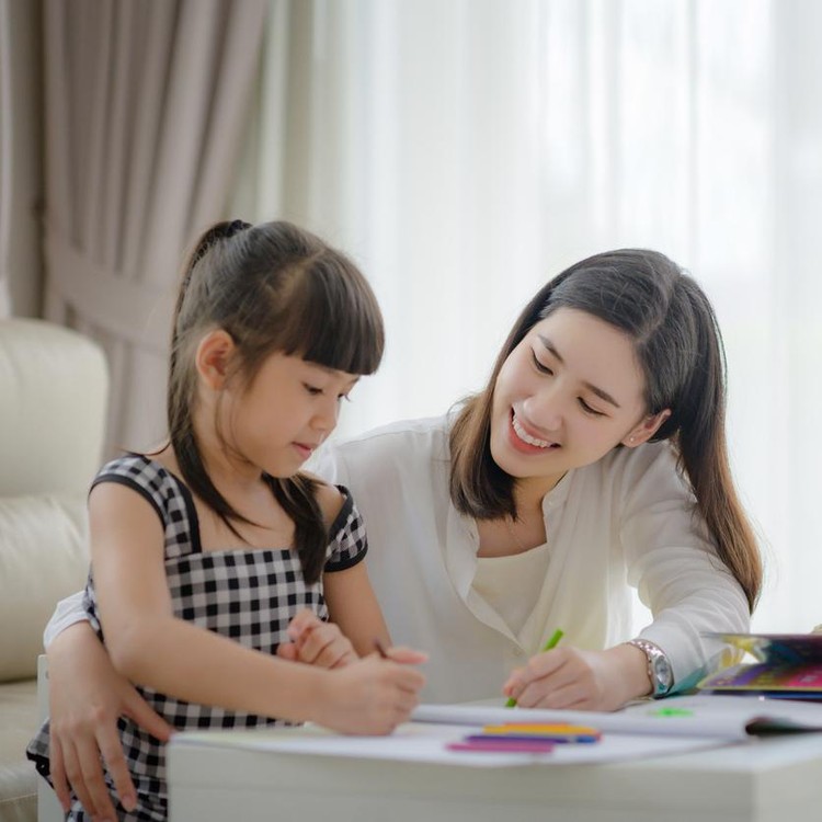 Ilustrasi authoritative parenting Ilustrasi authoritative parenting