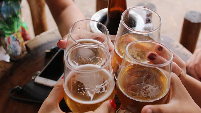 Mengenal Hangxiety, Dampak Terlalu Banyak Minum Alkohol yang Bisa Berisiko Depresi