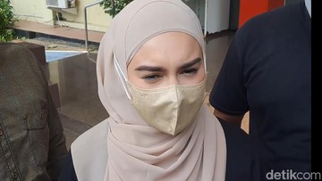 IRISH BELLA MENJENGUK SUAMI