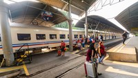 Daftar Tiket KA Mudik Tambahan Dijual Mulai Hari Ini, Cek Cara Pesan & Rutenya