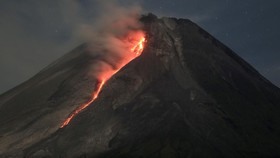 VIDEO: Penampakan Abu Vulkanis Merapi Selimuti Rumah Warga dari Udara
