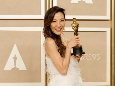 Dituduh Misogini, SBS Dikritik Usai Sensor Pidato Michelle Yeoh di Oscar 2023