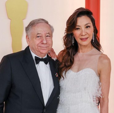 Michelle Yeoh Resmi Dinikahi Eks Bos Ferrari Usai 19 Tahun Bertunangan