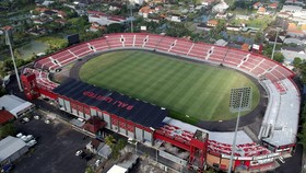Arema FC Minta Maaf Suporter Rusak Kursi Stadion I Wayan Dipta