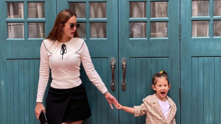 Potret Bella Anak Aura Kasih