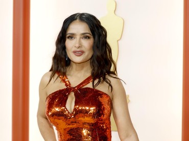 Salma Hayek Cari Milyuner untuk Jadi Pasangan Angelina Jolie
