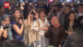 VIDEO: Ibu Menangis Saat Michelle Yeoh Raih Piala Oscar