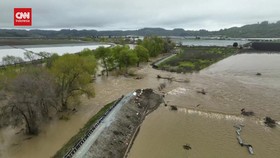 VIDEO: Melihat Kehancuran Tanggul di AS Akibat Badai Sungai Atmosfer