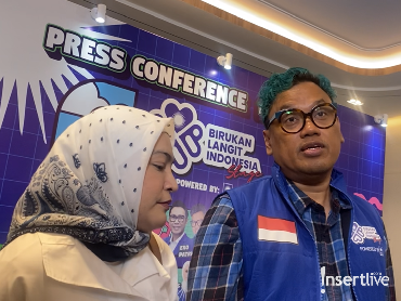 img-title Lebarkan Sayap, Uya Kuya Terjun ke Dunia Politik dan Nyaleg Tahun 2024