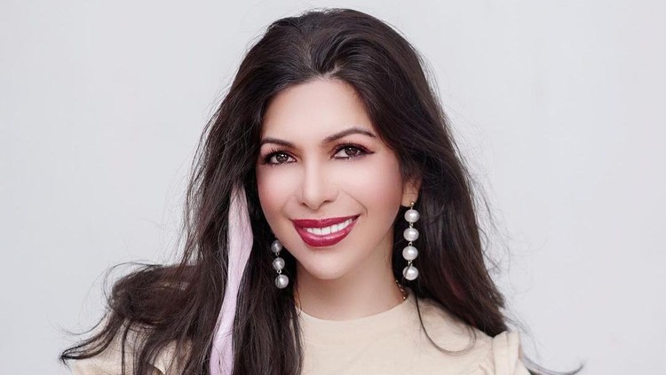 Devina Shanti Koslim Devina Shanti Koslim
