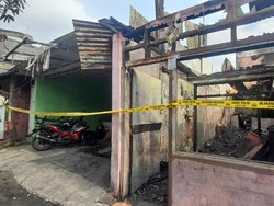 RW: Korban Kebakaran Maut di Jaksel Patah Kaki Usai Lompat dari Lantai 2
