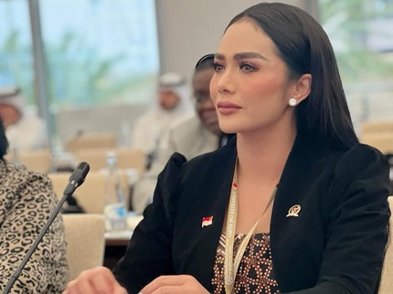 7 Potret Krisdayanti Wakili RI di Bahrain, Bahas Perdagangan Anak di Panti Asuhan