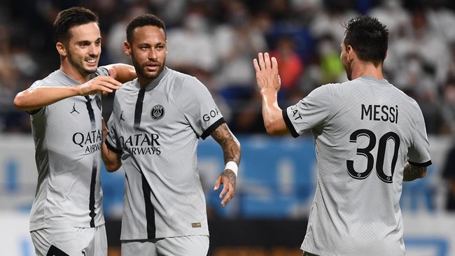 Eks pemain PSG Pablo Sarabia menyindir kehadiran Lionel Messi, Kylian Mbappe dan Neymar yang dianggapnya membuat PSG menjadi tim yang mengandalkan individual.