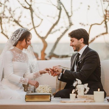 Royal Wedding, Simak Detail Gaun Pengantin Putri Iman dari Yordania