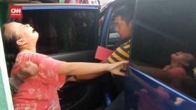 VIDEO: Suami Ditangkap Polisi Karena Mencuri, Istri Histeris