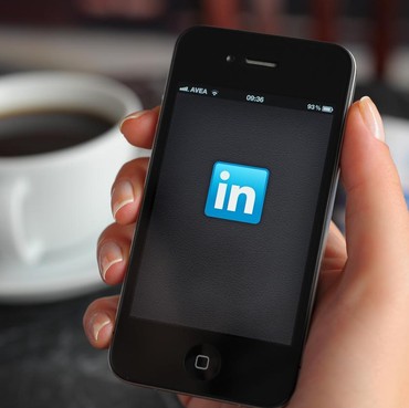 Jangan Ribet, Gini Cara Upload CV dan Melamar di Linkedin