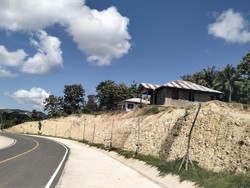 Warga Tergusur Jalan Labuan Bajo-Golo Mori Belum Dapat Ganti Rugi Nih!