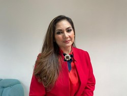Paniknya Nia Daniaty dan Farhat Abbas Saat Anak Sakit di AS
