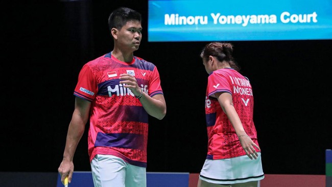 Praveen Jordan/Melati Daeva Oktavianti harus tersingkir di babak pertama Hong Kong Open setelah kalah dari Hiroki Midorikawa/Natsu Saito.