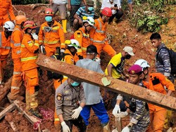 50 Korban Meninggal Akibat Longsor Natuna Dievakuasi, Berikut Datanya