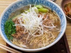 Resep Mie Kuah Ayam Cincang yang Kaldunya Bening Gurih