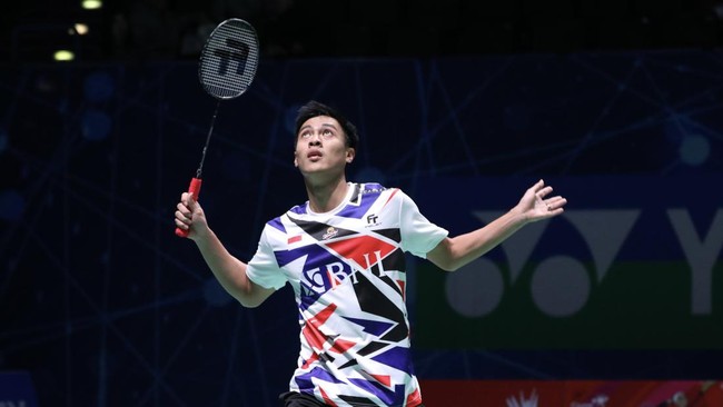 Shesar Hiren Rhustavito berhasil menembus babak 16 besar China Open 2023. Menariknya, Vito tak punya banyak waktu untuk bersiap menghadapi laga ini.