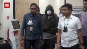 VIDEO: Selebgram Ajudan Pribadi Ditangkap, Diduga Lakukan Penipuan