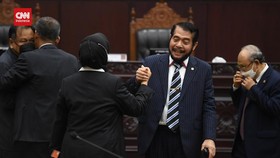 VIDEO: Drama Tiga Putaran Antar Anwar Usman Kembali Jadi Ketua MK