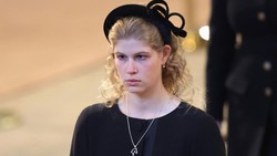 Kisah Cucu Ratu Elizabeth Beli Mobil Bekas dari Hasil Nabung Jadi Tukang Kebun