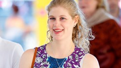 Sosok Lady Louise Windsor, Si Gen Z dari Kerajaan Inggris yang Kian Populer