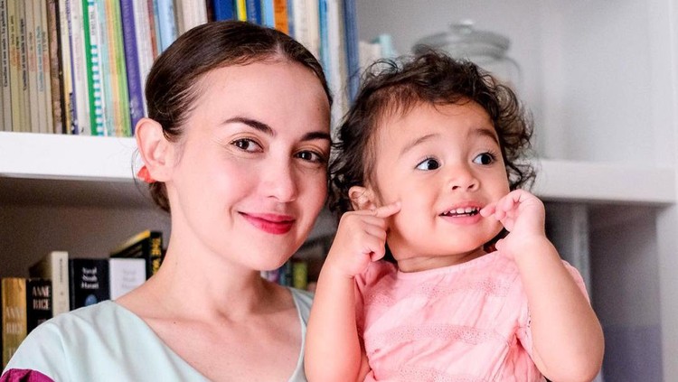 Cara Rose Kanaya Anak Rianti Cartwright Cara Rose Kanaya Anak Rianti Cartwright