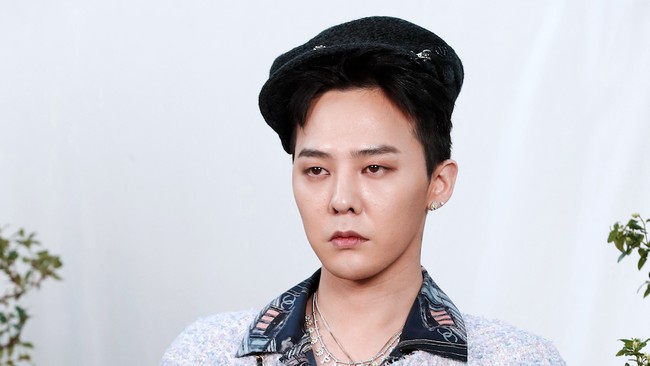 G-Dragon melalui penasihat hukum menyatakan sukarela dites dan diperiksa polisi terkait kasus narkoba yang juga menjerat Lee Sun-kyun.