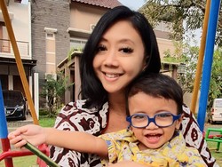 Asri Welas Ungkap Kondisi Terbaru Anak Kedua di ICU