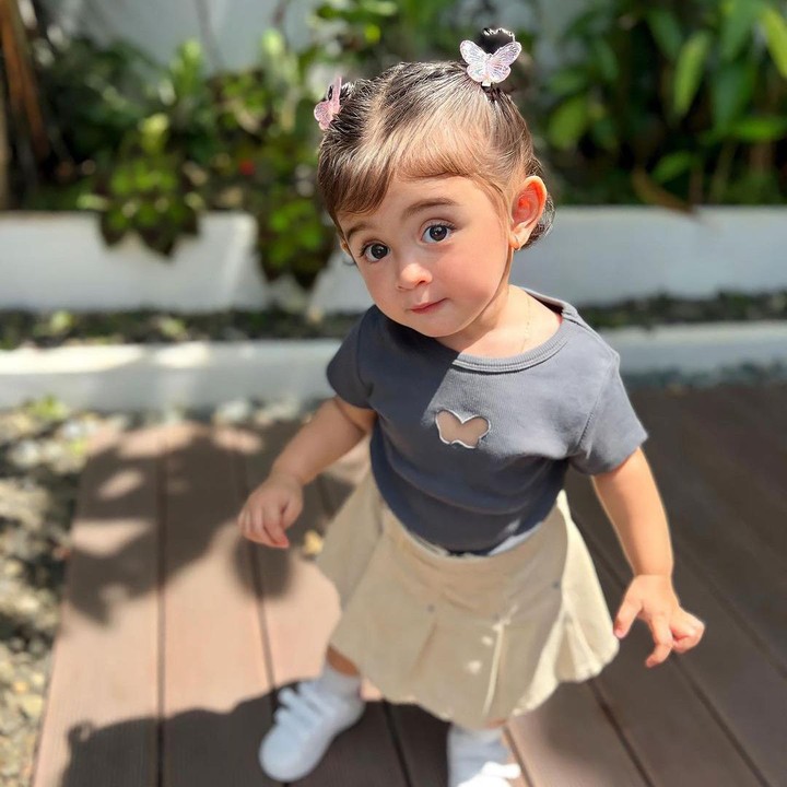 <p>Anak pertama Ali Syakieb dan Margin Wieheerm sudah menginjak usia 1 tahun, Bunda. Bayi yang akrab disapa Guzel itu mulai mencoba hobi yang tak kalah kece dari orang tuanya. (Foto: Instagram @guzelimalisyakieb)</p>