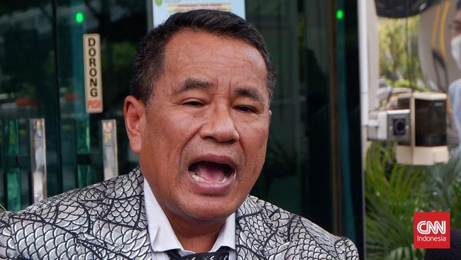 Hotman Paris mengatakan sempat diminta Nikita Mirzani untuk menjadi kuasa hukumnya melawan Vadel Badjideh yang didampingi Razman Arif Nasution.