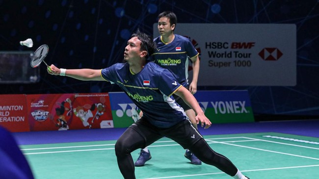 Mohammad Ahsan/Hendra Setiawan lolos ke semifinal All England 2023 usai kalahkan Liu Yu Chen/Ou Xuan Yi di Utilita Arena Birmingham, Jumat (17/3).