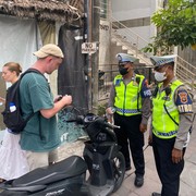 Gubernur Bali Buat Aturan Terbaru, Turis dan Warga Negara Asing Dilarang Menyewa Sepeda Motor!