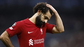 Mohamed Salah 'Hancur' Usai Liverpool Gagal ke Liga Champions