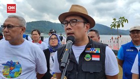VIDEO: Respons Ridwan Kamil Soal Guru SMK Dipecat Usai Mengkritiknya