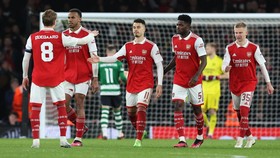 Kim Kardashian Nonton di Emirates, Arsenal Tumbang di Liga Europa